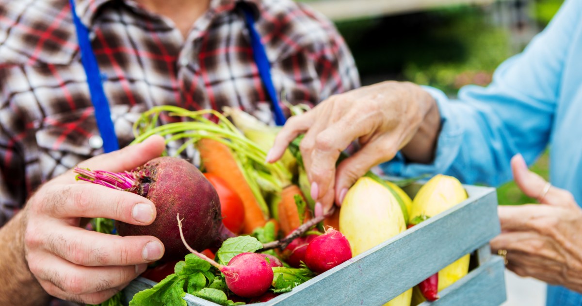 What a nutritionist wants you to know about pesticides and produce