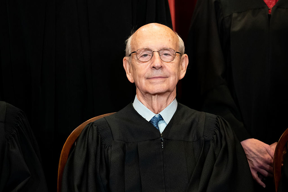 Supreme Court Justice Stephen Breyer To Retire