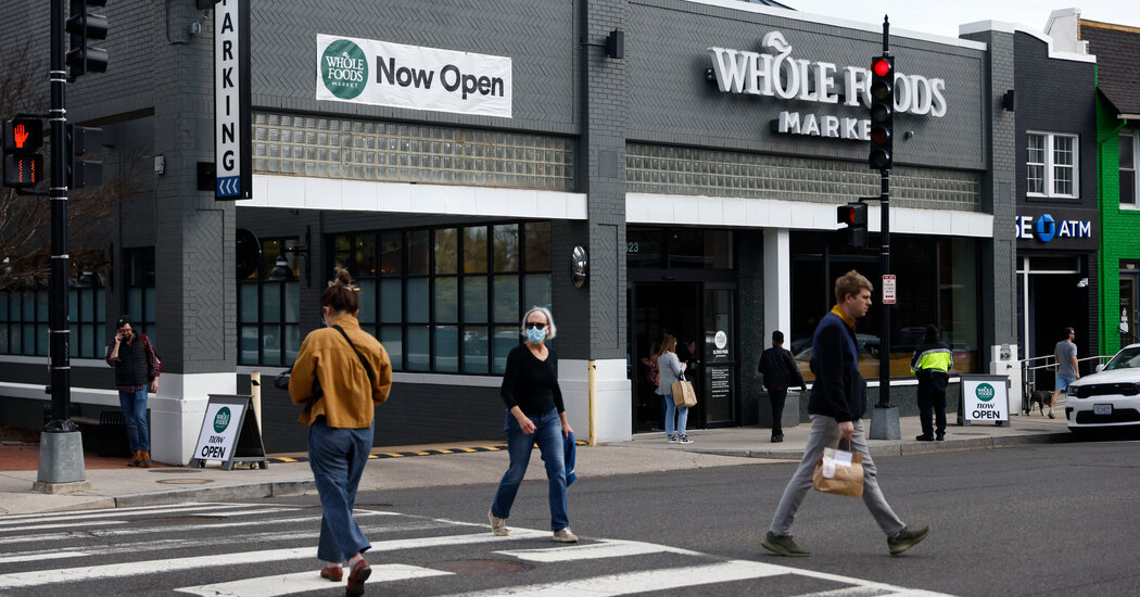 Amazon Opens a Whole Foods With the Next Step in Automation