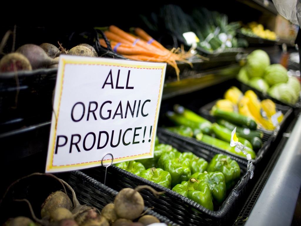 Are Organic Foods More Safer & Nutritious Than Conventional Ones? Know The Truth